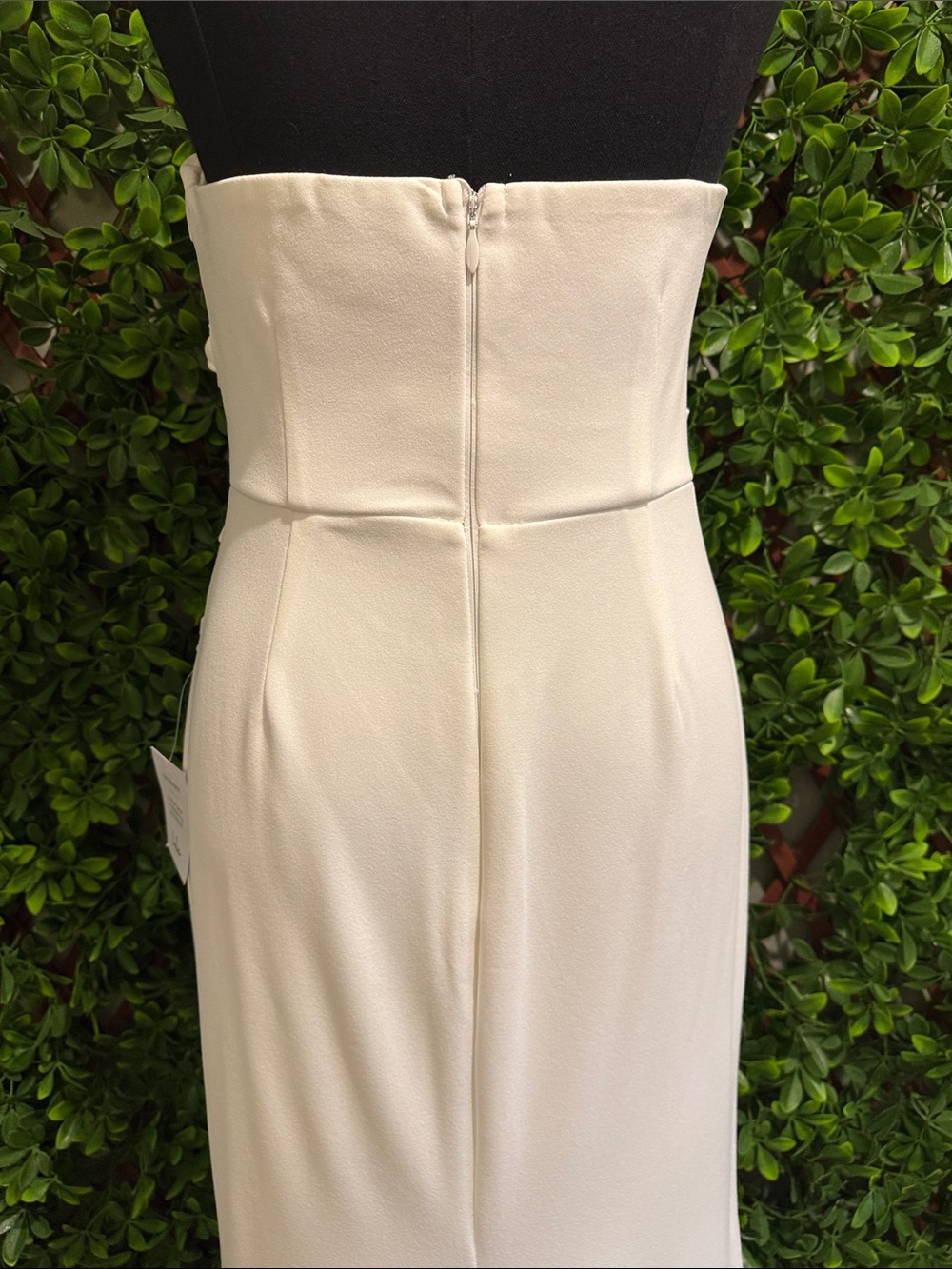 NWT- To Be Yours Ivory Strapless Pleated Mermaid Bridal Dress - Picture 11 of 16